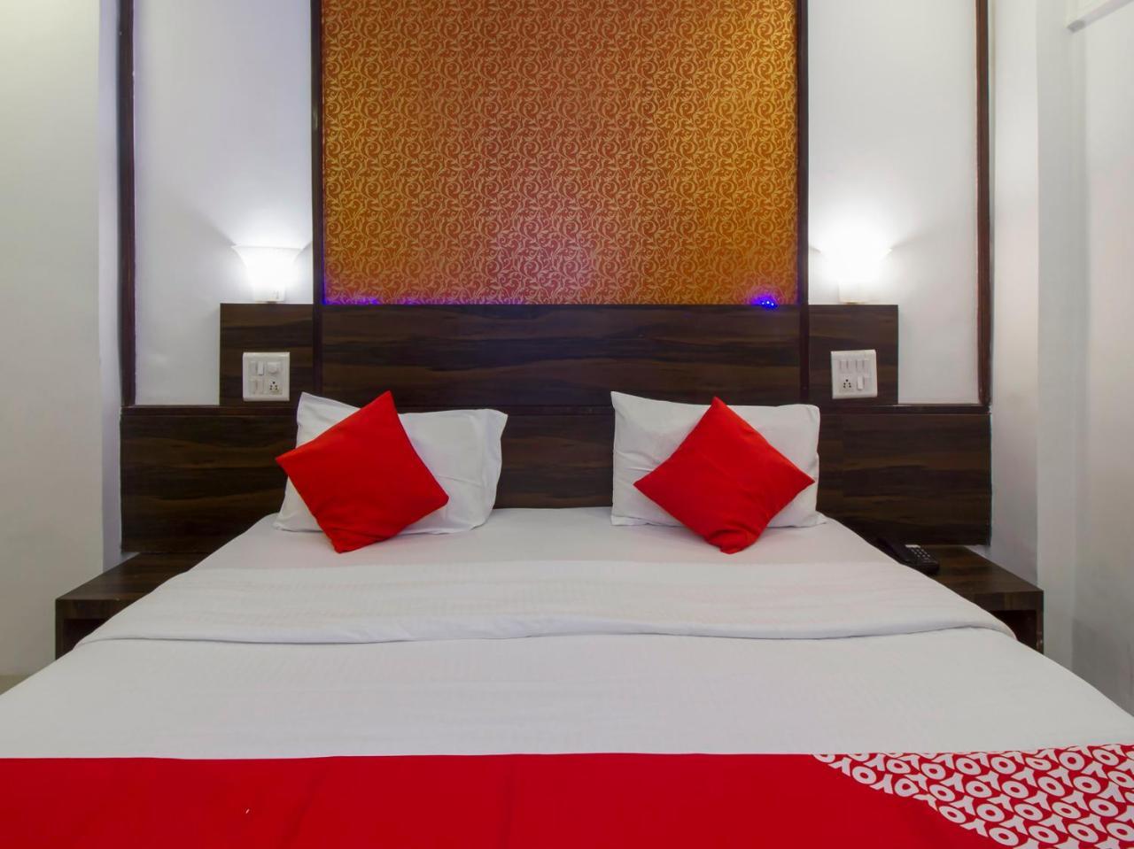 Oyo Flagship 19825 Hotel Panchratna Panvel Zewnętrze zdjęcie