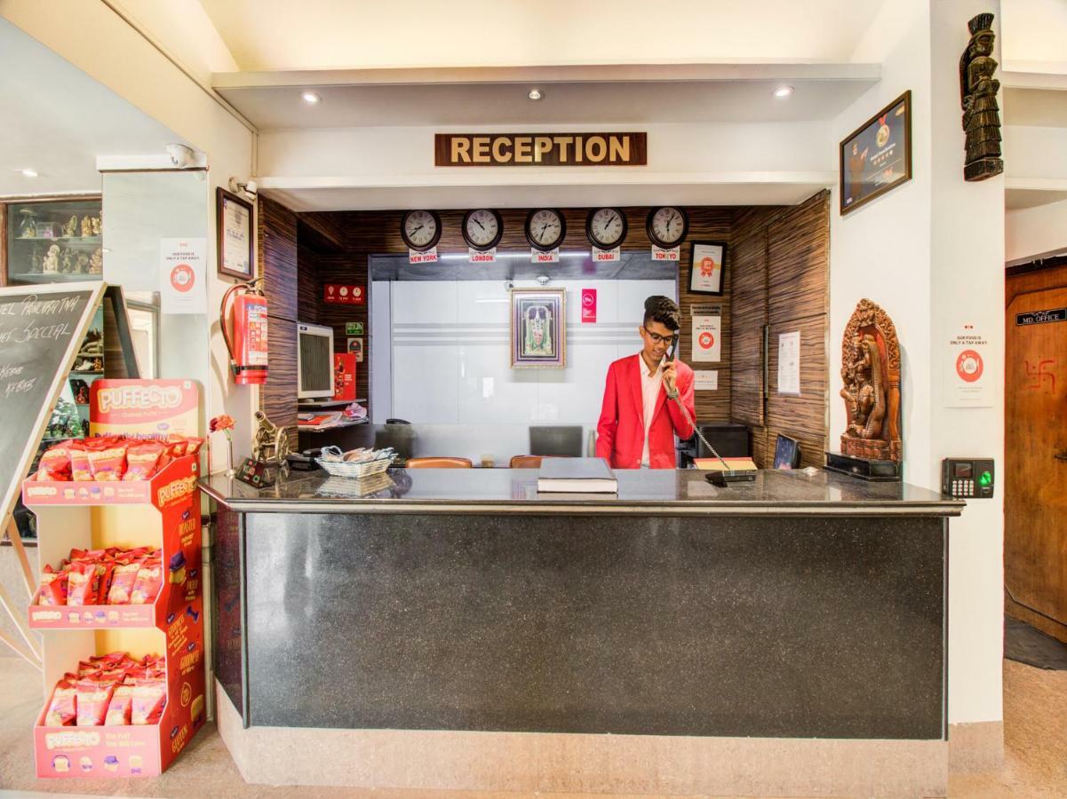 Oyo Flagship 19825 Hotel Panchratna Panvel Zewnętrze zdjęcie